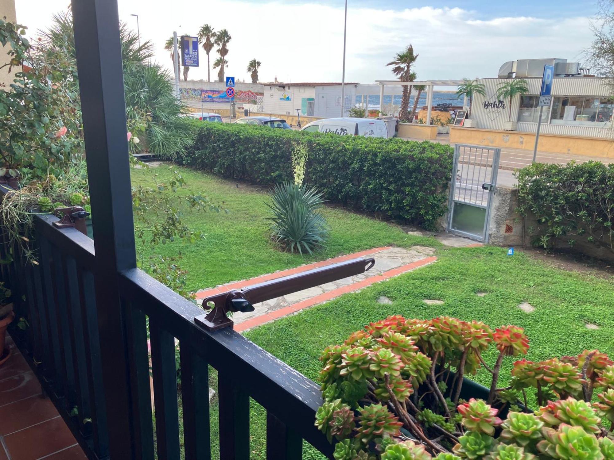 Appartamento Fronte Spiaggia Lido Alghero Exterior photo